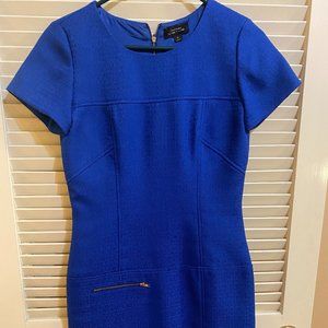Tahari Arthur S Levine Size sheath silouette Cobalt Blue Dress. Size 2